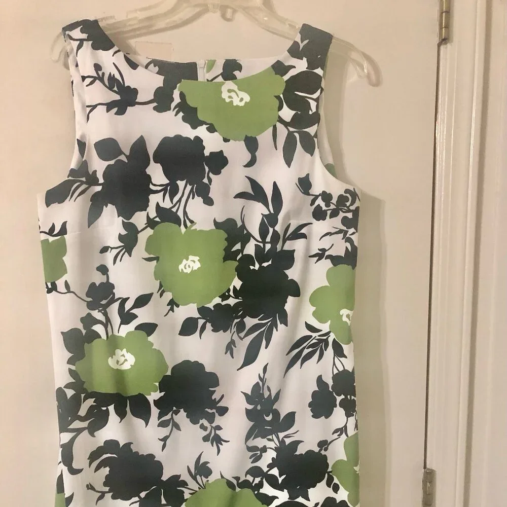 Alyx Floral Green, White, and Black Hem Sleeveless Dress - Picture 5 of 5
